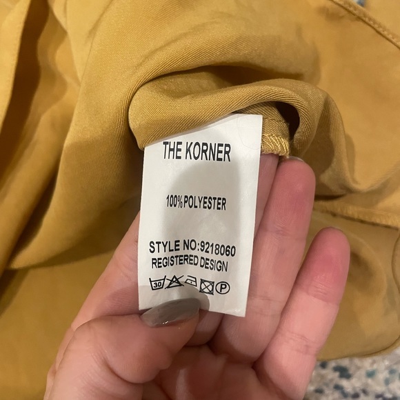 Anthropologie The Korner Pleated Tie Neck Blouse Mustard Size S - Picture 3 of 6